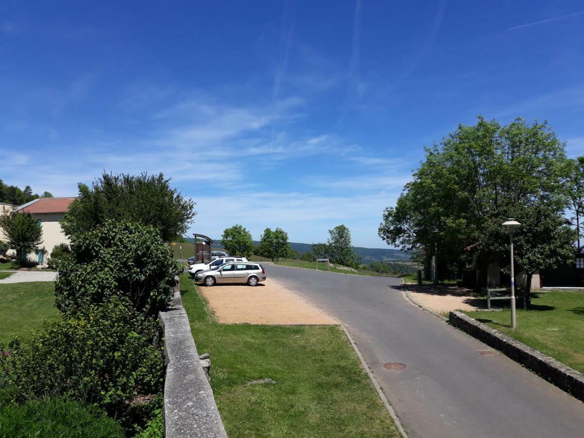 Maison De La Monne Olloix Exterior photo